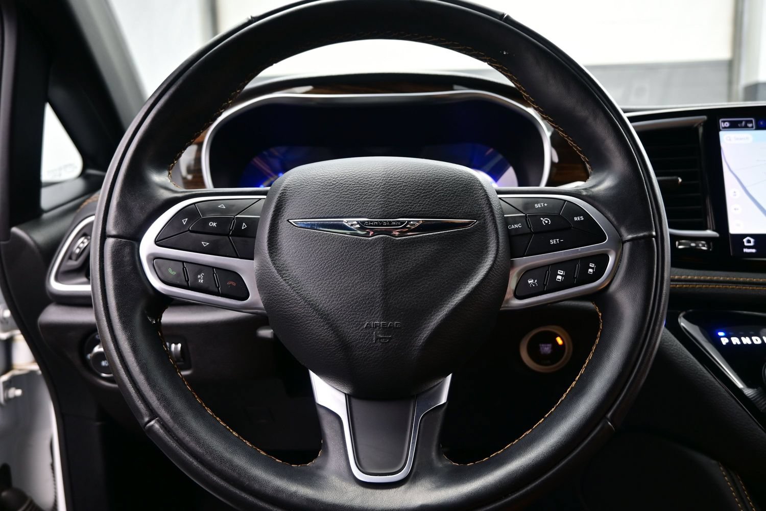 Used 2022 Chrysler Pacifica Pinnacle FWD image 25