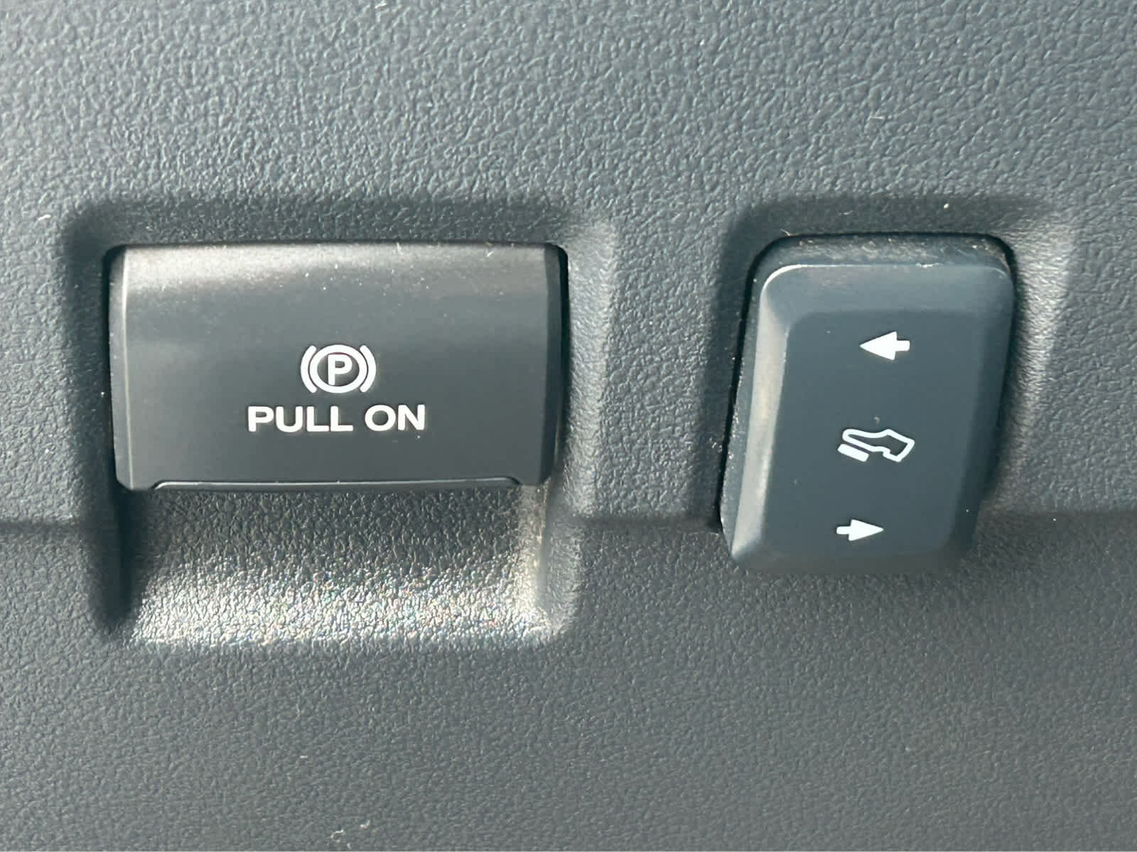 Used 2024 Ford F250 Lariat w/ Chrome Package image 26