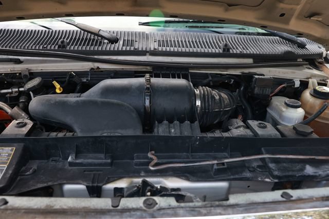 Used 2008 Ford E-350 and Econoline 350 XLT RWD image 23