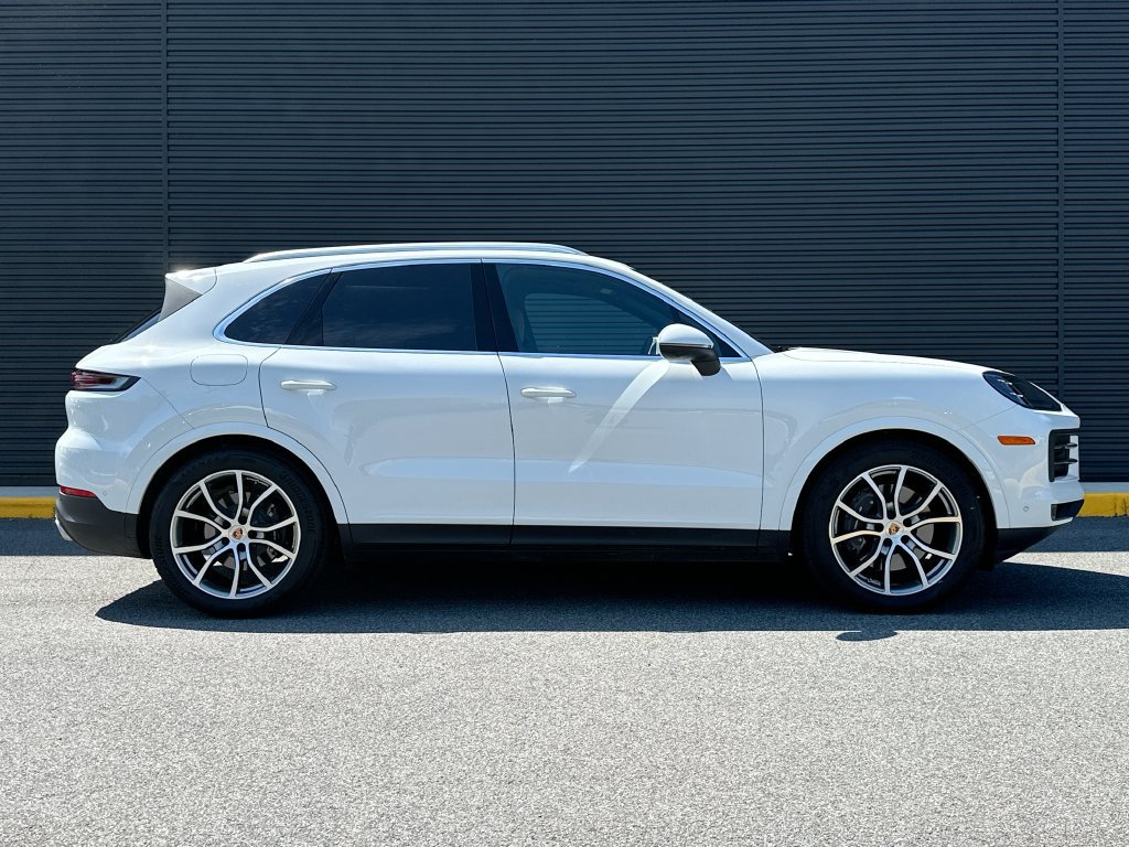 Certified 2026 Porsche Cayenne AWD/4WD image 8