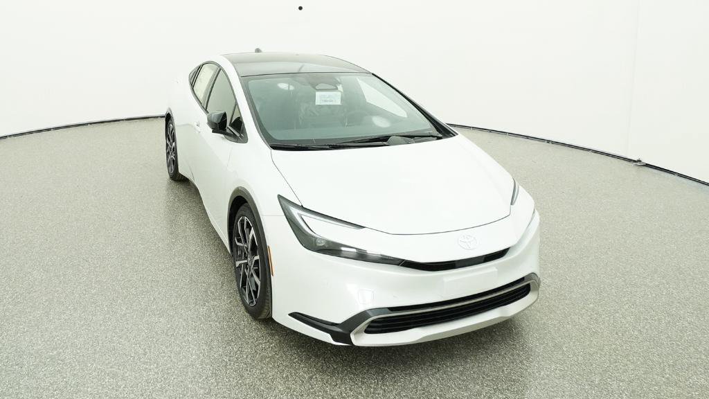 New 2026 Toyota Prius Plug-In Hybrid FWD image 5