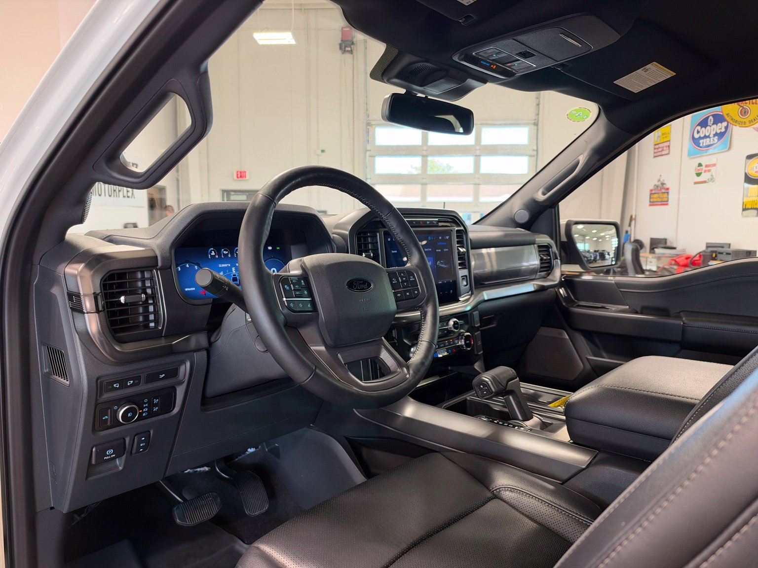 Used 2024 Ford F150 Lariat w/ FX4 Off-Road Package AWD/4WD image 16