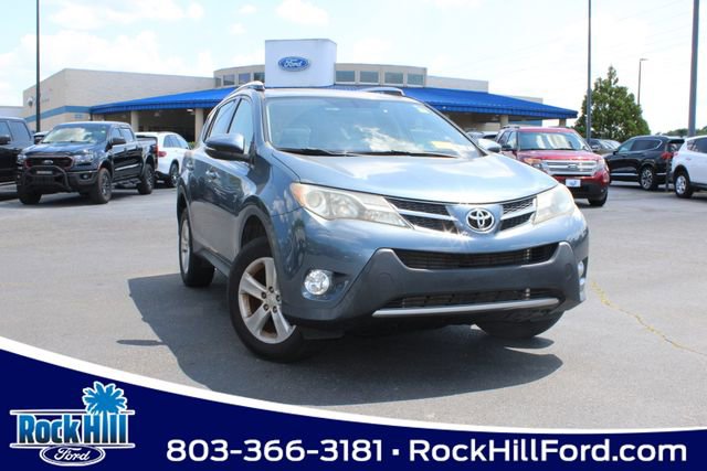 Used 2014 Toyota RAV4 XLE FWD image 1