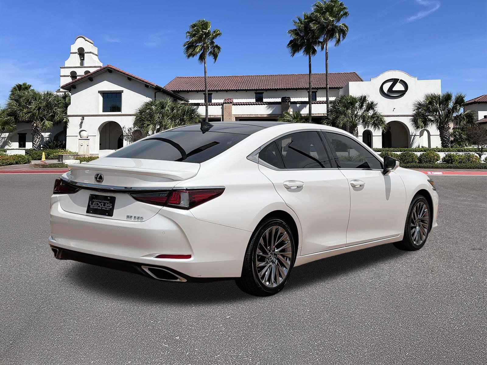Certified 2024 Lexus ES 350 Ultra Luxury w/ Accessory Package (Z2) FWD image 2