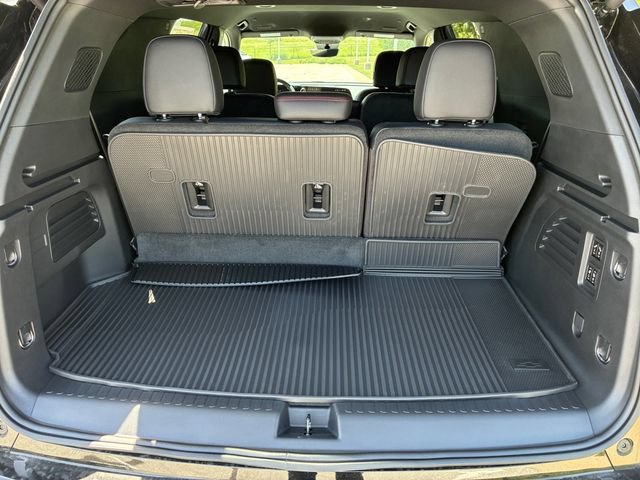 New 2026 Chevrolet Traverse RS w/ LPO, Floor Liner Package AWD/4WD image 16