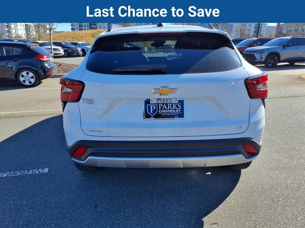 New 2025 Chevrolet Trax LT w/ Driver Confidence Package image 29