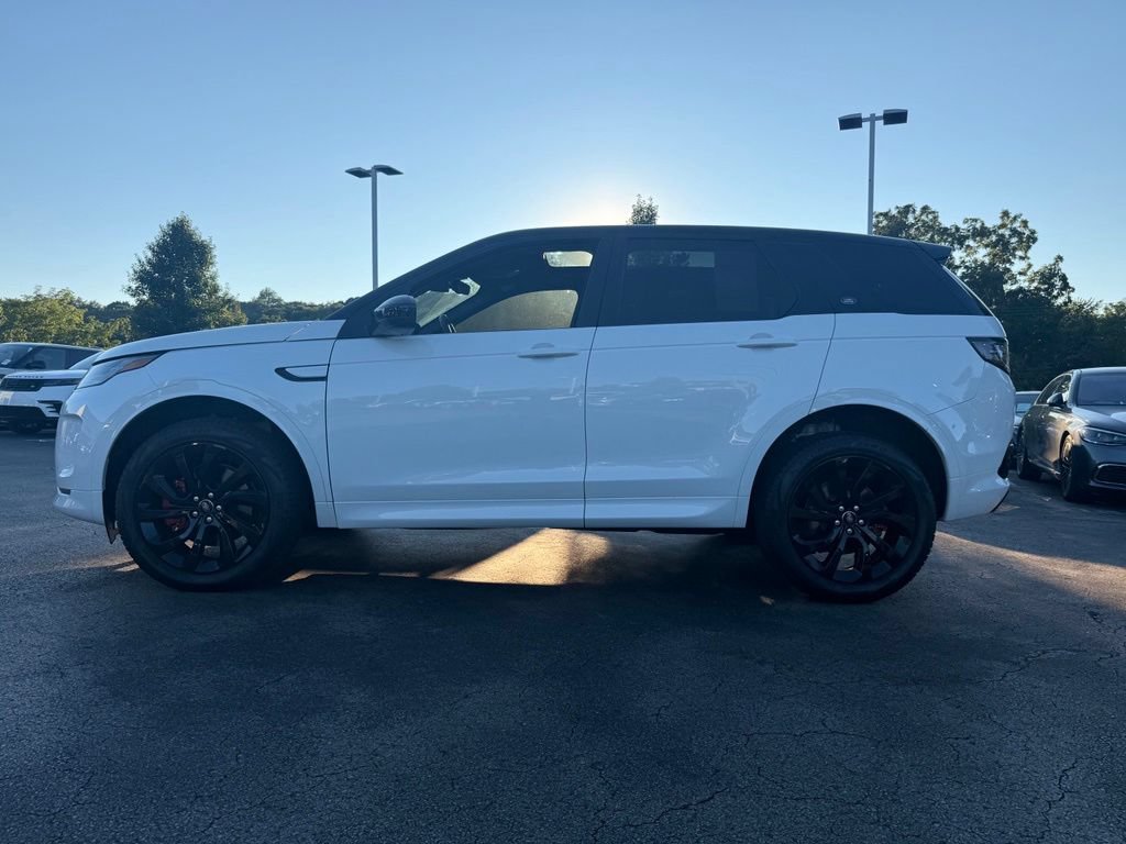 Used 2023 Land Rover Discovery Sport SE R-Dynamic AWD/4WD image 2