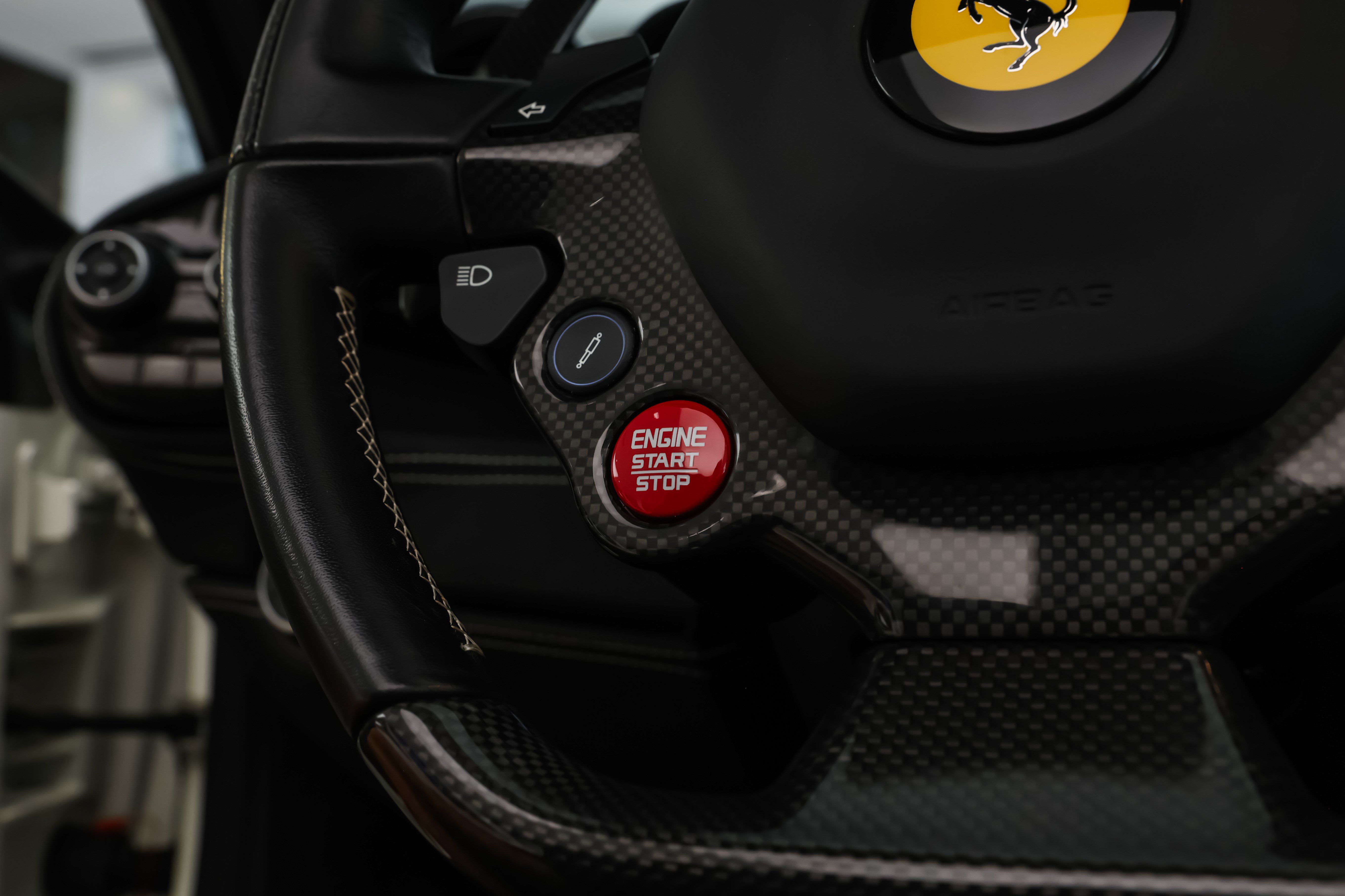 Used 2018 Ferrari 488 Spider RWD image 40