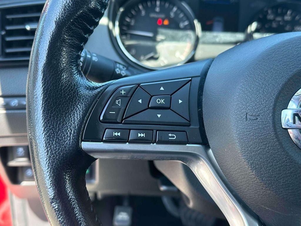Used 2022 Nissan Rogue Sport SV AWD/4WD image 22