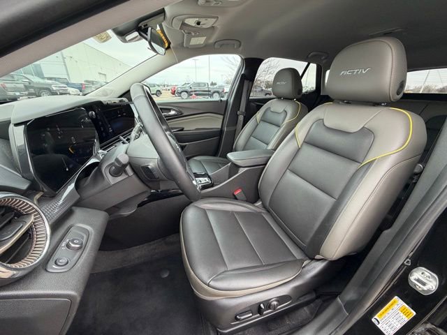 Used 2025 Chevrolet Trax ACTIV image 15