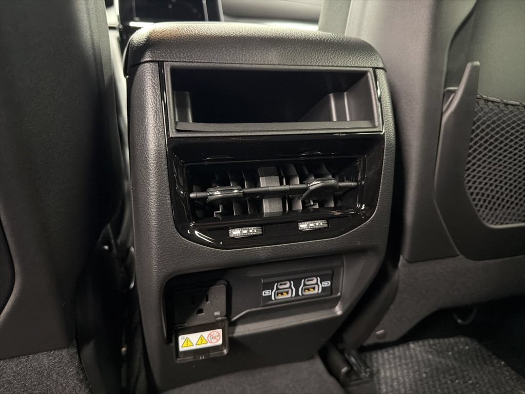 New 2026 Jeep Grand Cherokee Laredo X RWD image 12