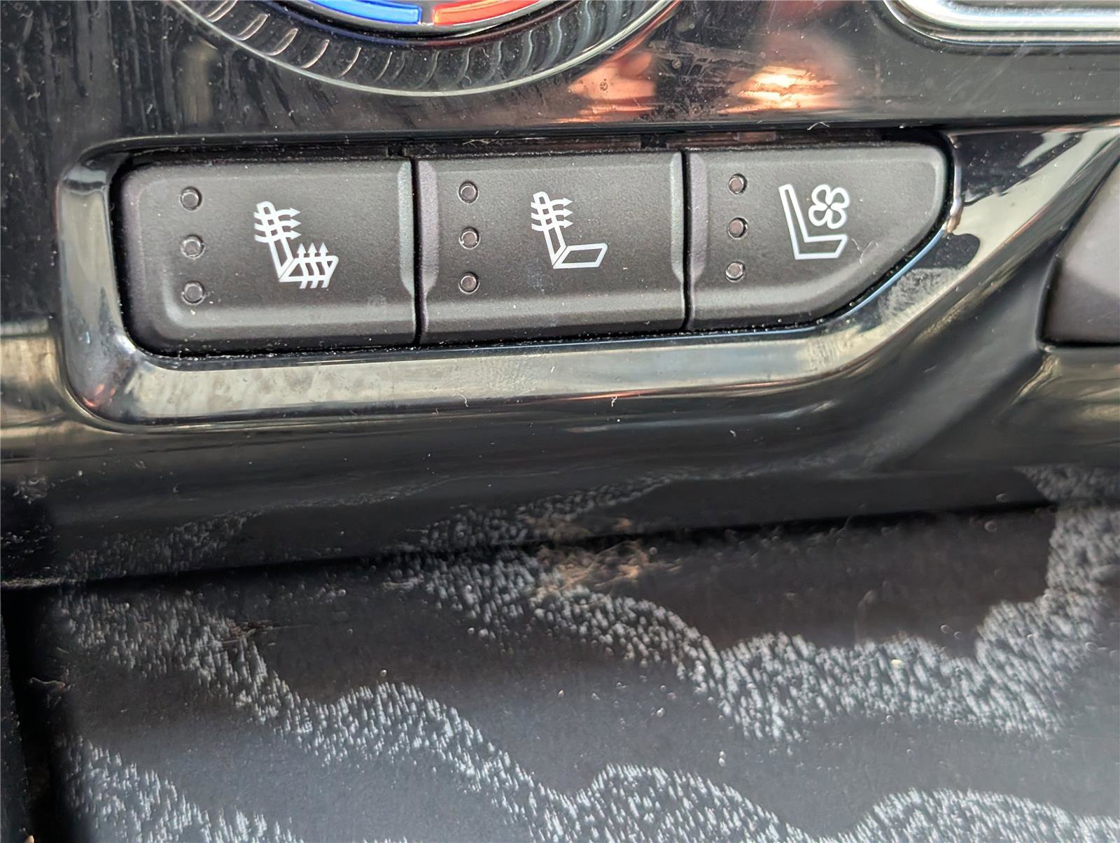 Certified 2023 GMC Yukon Denali image 29