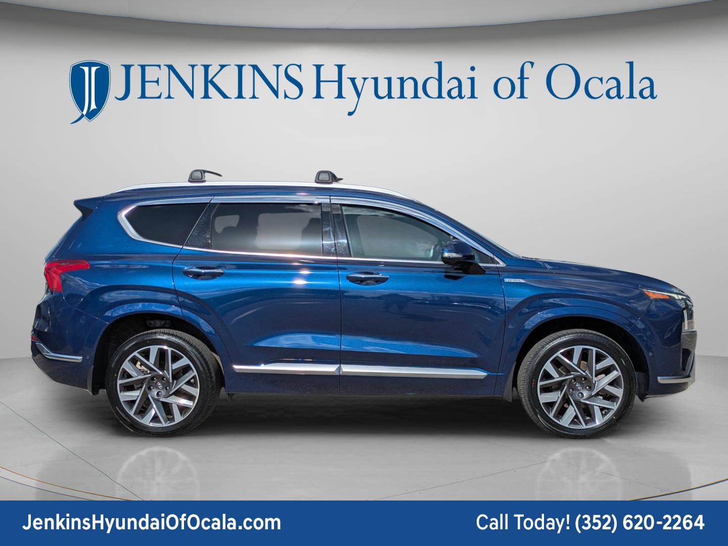 Used 2023 Hyundai Santa Fe Calligraphy image 3