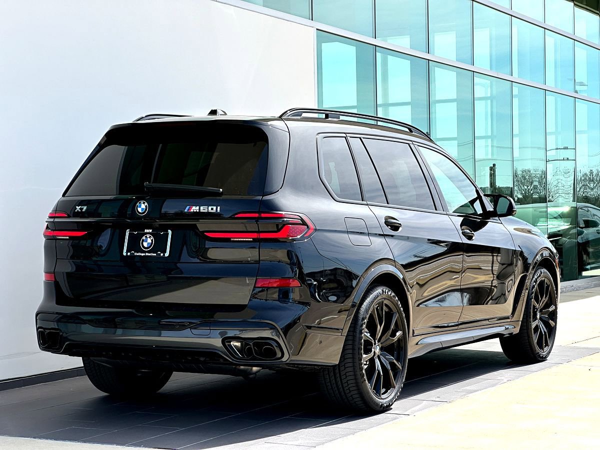 New 2026 BMW X7 M60i image 4