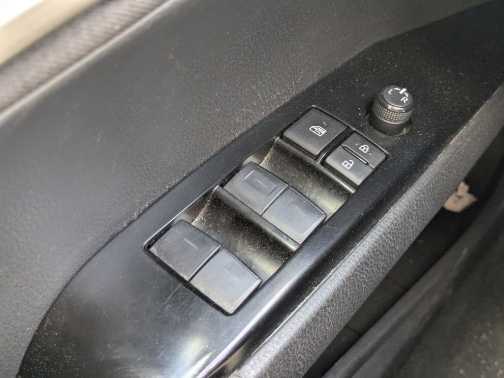 Used 2025 Toyota Camry LE FWD image 22