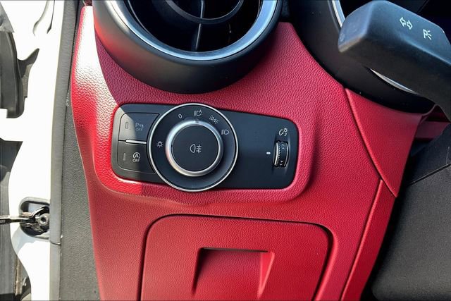 Used 2019 Alfa Romeo Stelvio w/ Nero Edizione image 15