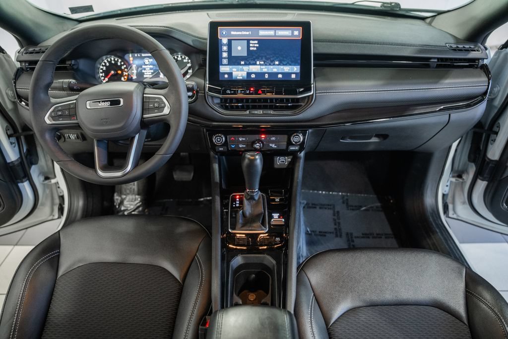 Certified 2023 Jeep Compass Latitude AWD/4WD image 19