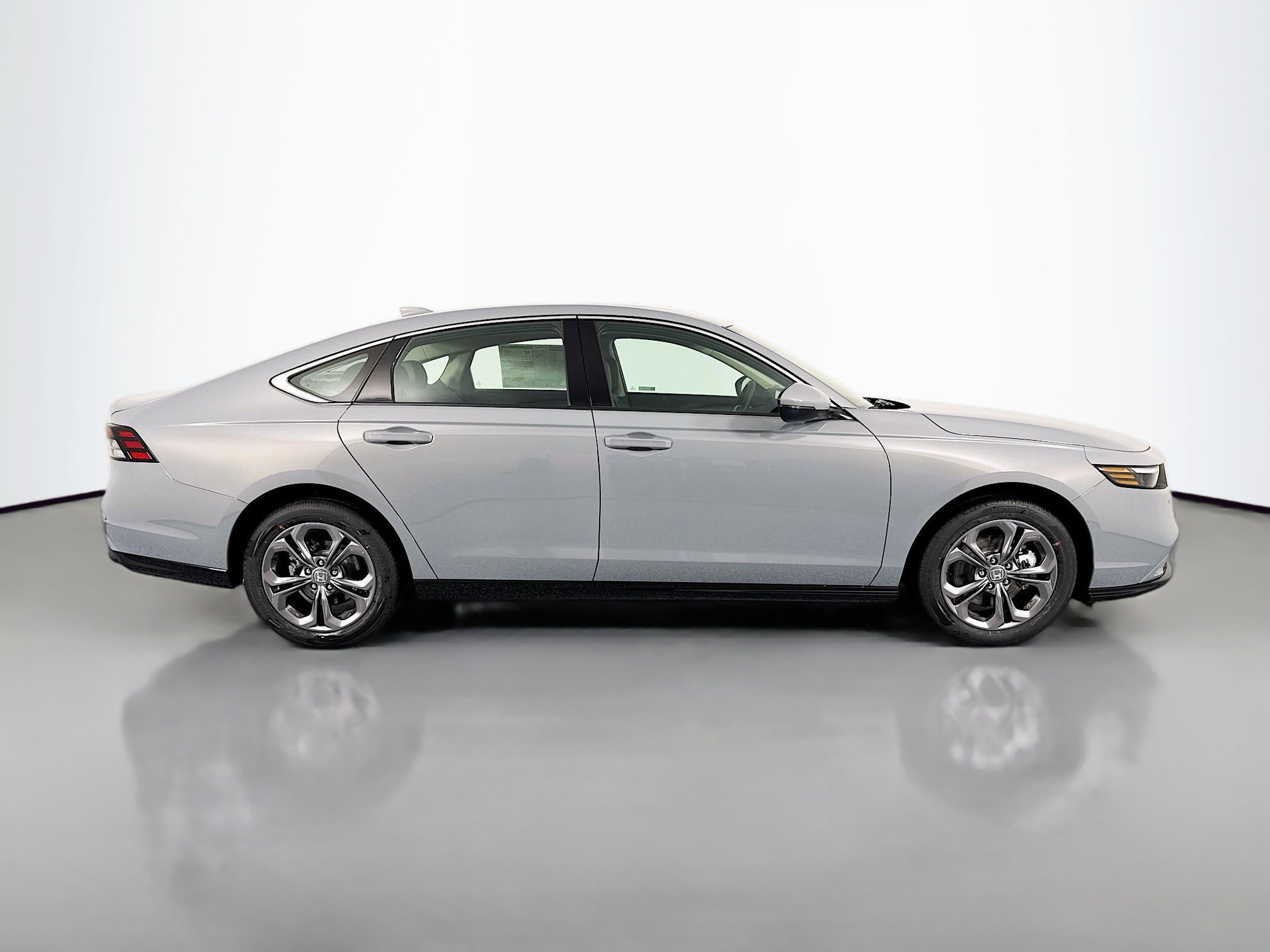 New 2026 Honda Accord EX-L image 4