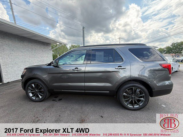 Used 2017 Ford Explorer XLT w/ Equipment Group 202A AWD/4WD image 6