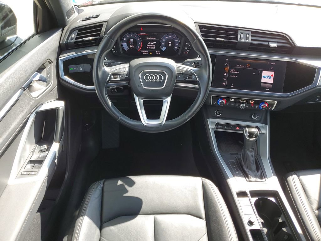 Used 2021 Audi Q3 2.0T Premium Plus w/ Premium Plus Package image 16