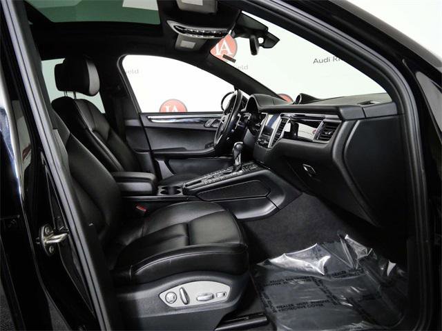 Used 2017 Porsche Macan S image 11