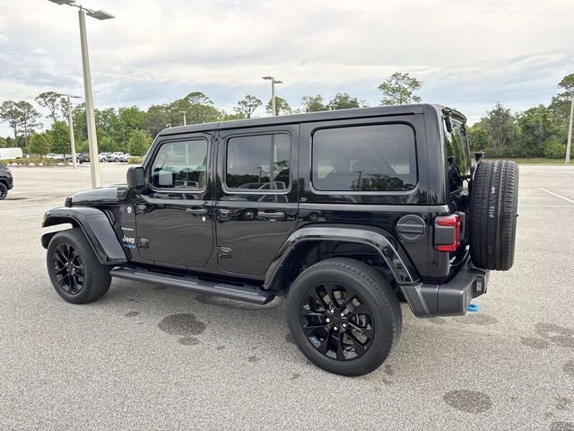 Used 2022 Jeep Wrangler Unlimited Sahara AWD/4WD image 5