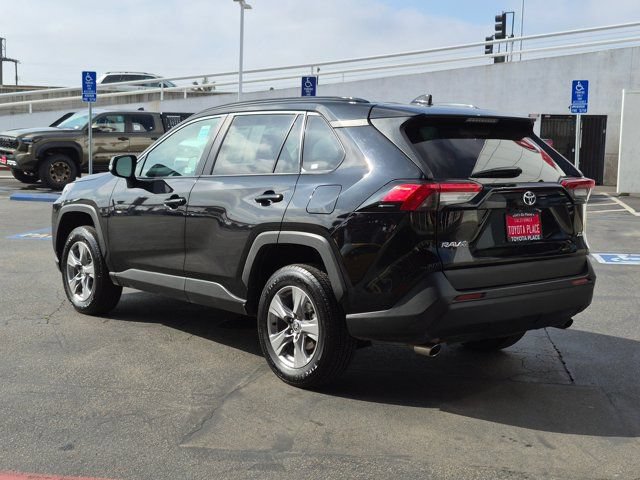 Used 2024 Toyota RAV4 XLE FWD image 11