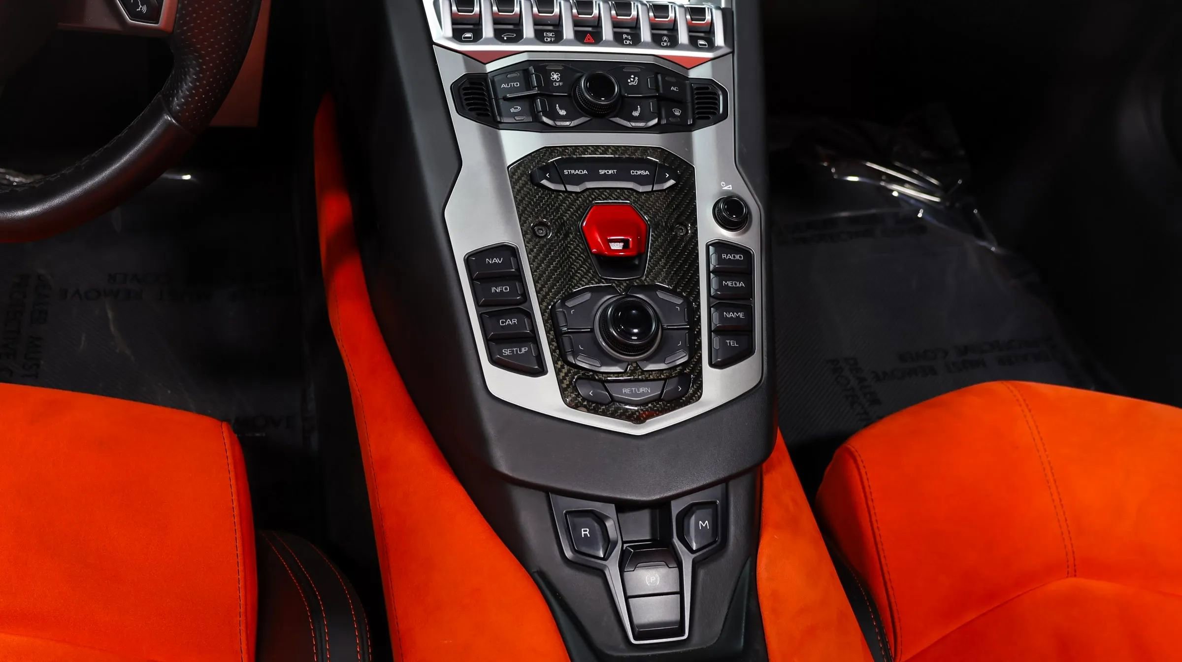 Used 2014 Lamborghini Aventador LP 700-4 image 18