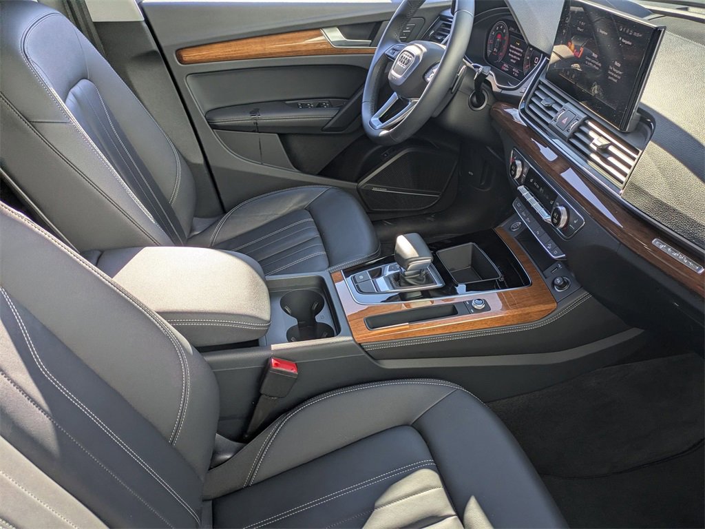 Used 2024 Audi Q5 2.0T Premium Plus w/ Premium Plus Package image 37