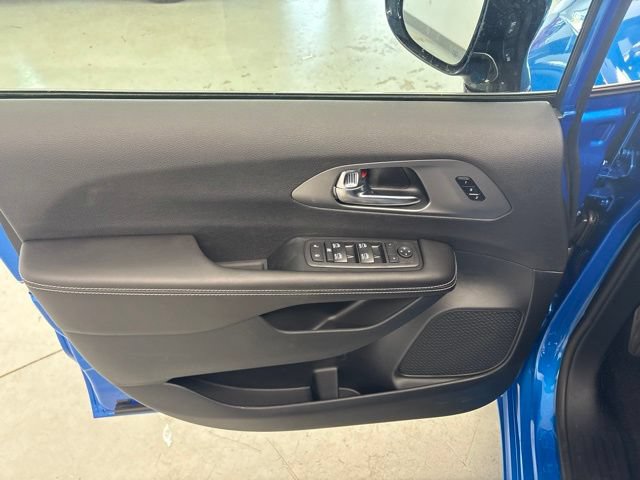 New 2027 Chrysler Pacifica Select AWD/4WD image 14