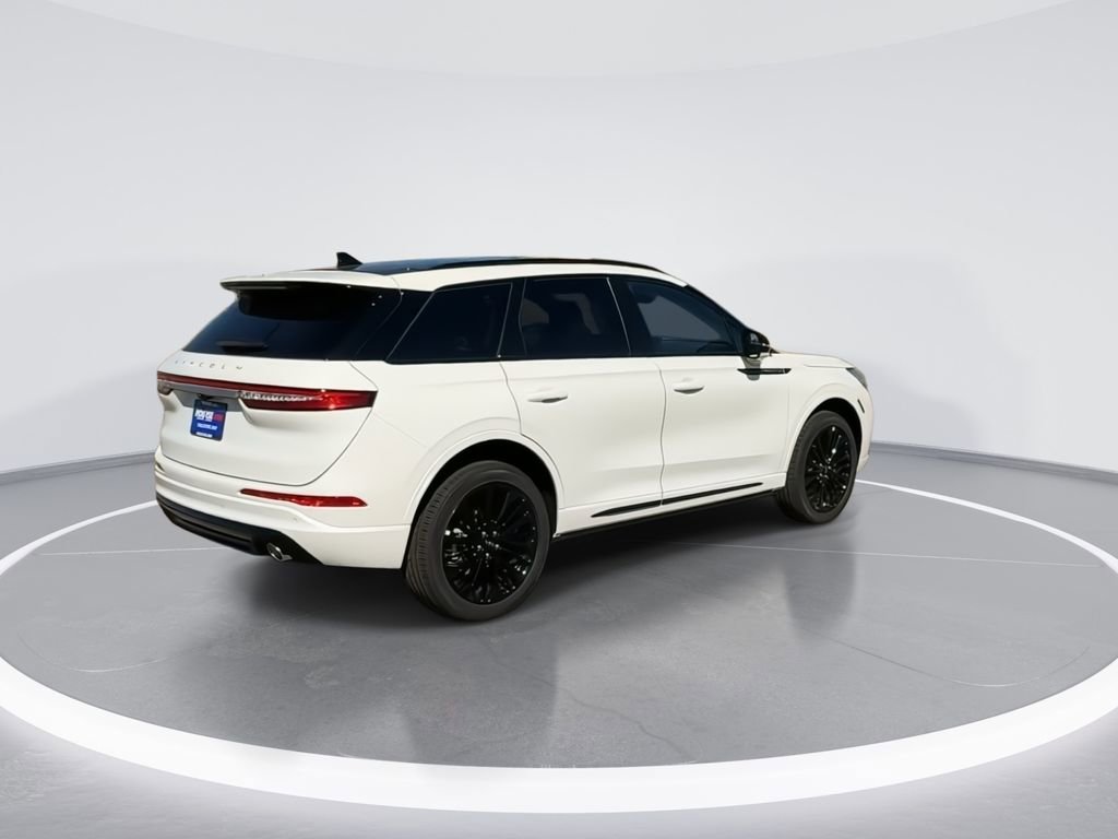 New 2026 Lincoln Corsair Reserve image 8