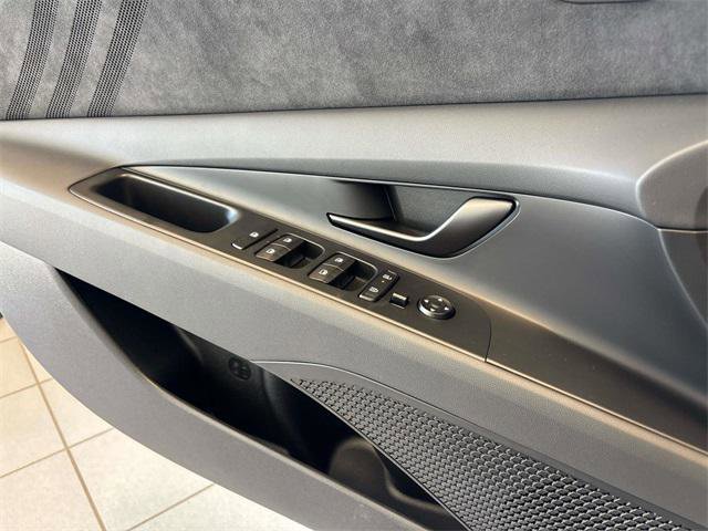 New 2025 Hyundai Elantra N image 11