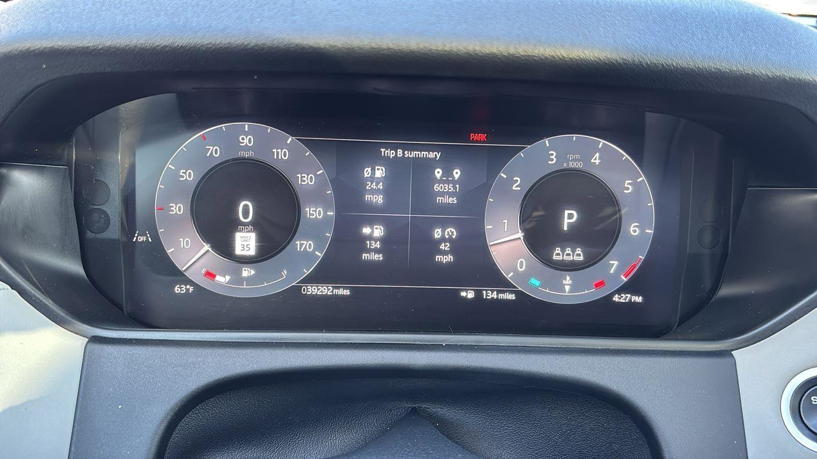 Used 2025 Land Rover Range Rover Velar Dynamic SE image 30