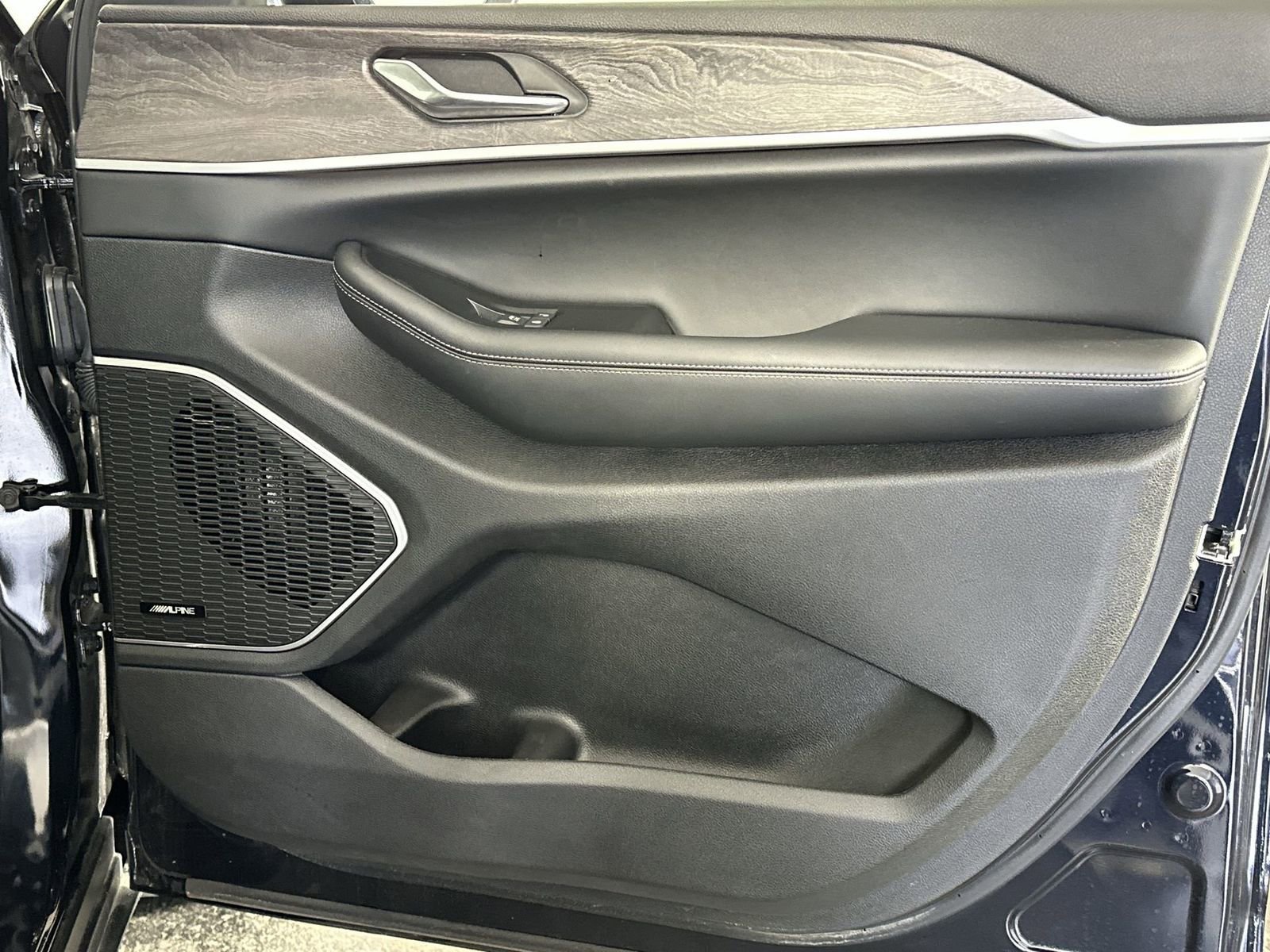 Used 2024 Jeep Grand Cherokee Limited 4xe image 35