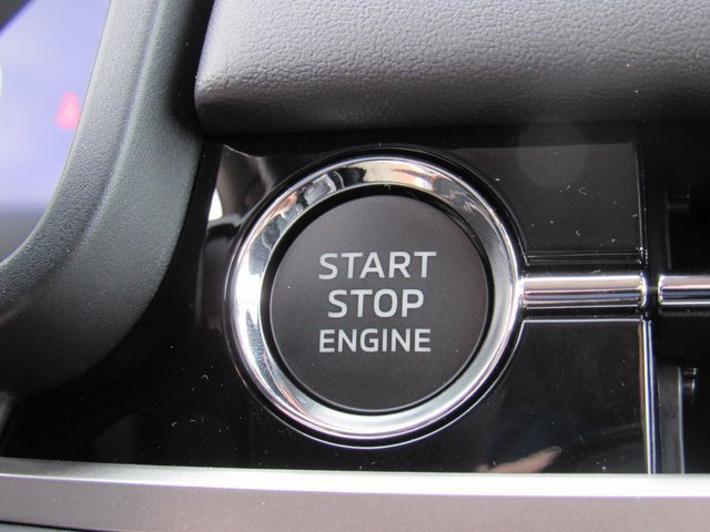 New 2026 Mitsubishi Outlander SEL FWD image 19