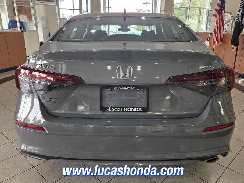Used 2025 Honda Civic Sport image 5