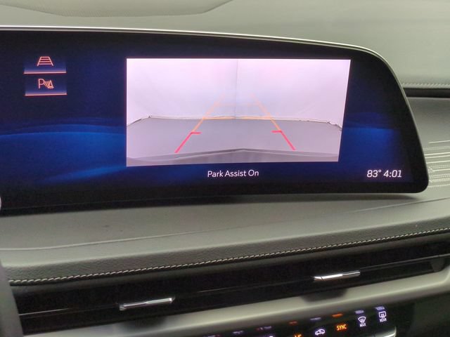 Certified 2024 Cadillac XT4 Premium Luxury w/ LPO, Floor Liner Package AWD/4WD image 15