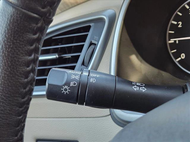 Used 2023 Nissan Murano SV image 18