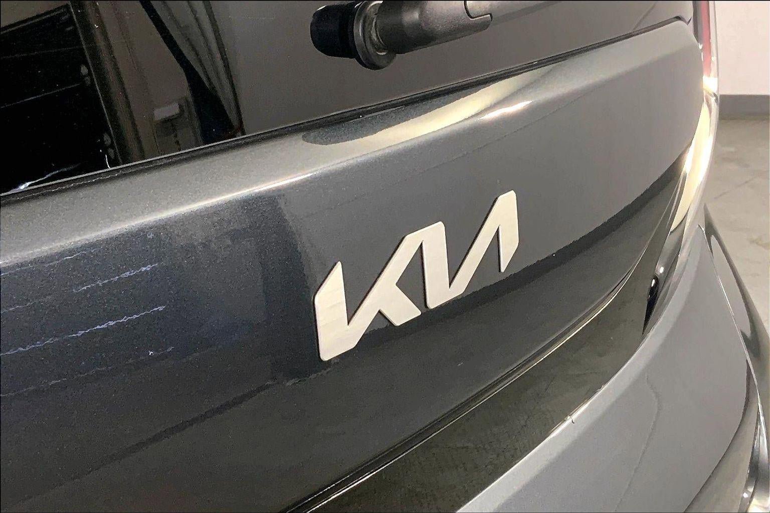 Certified 2025 Kia Soul LX FWD image 29