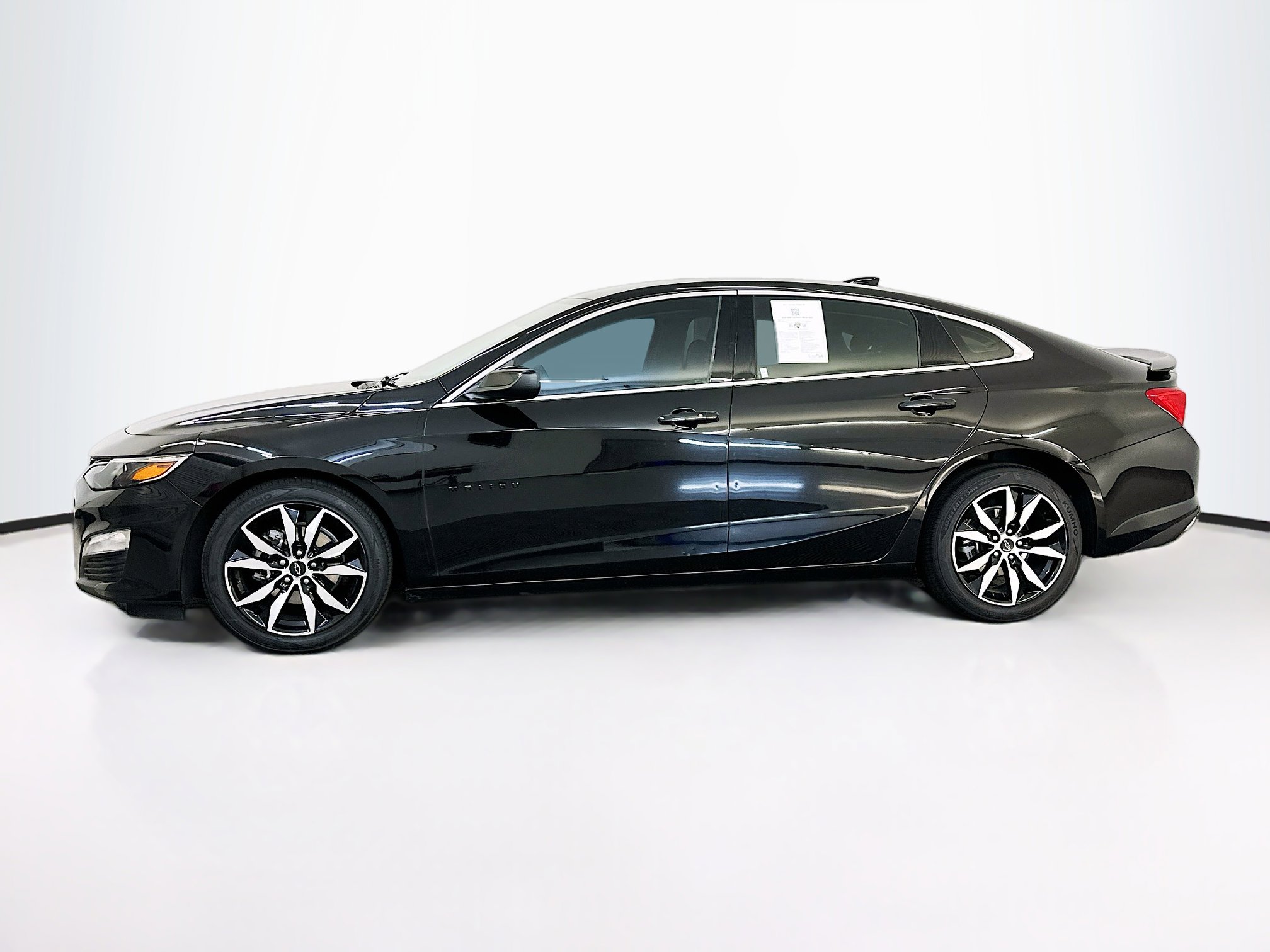 Used 2021 Chevrolet Malibu RS image 4