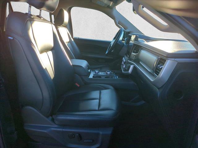 Used 2023 Ford Expedition XLT image 22