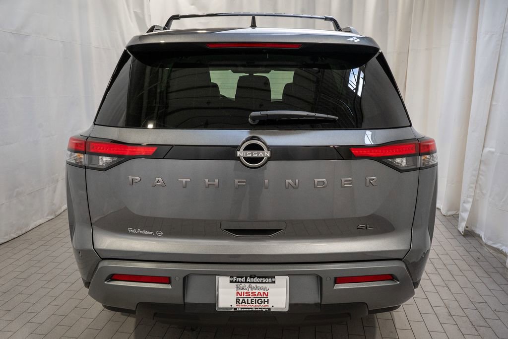 New 2026 Nissan Pathfinder SL image 5