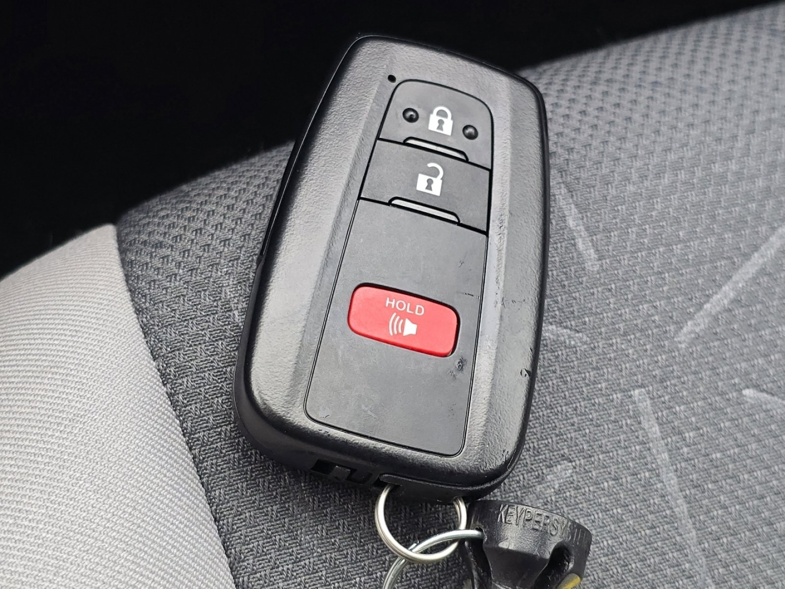 Used 2023 Toyota RAV4 XLE AWD/4WD image 33