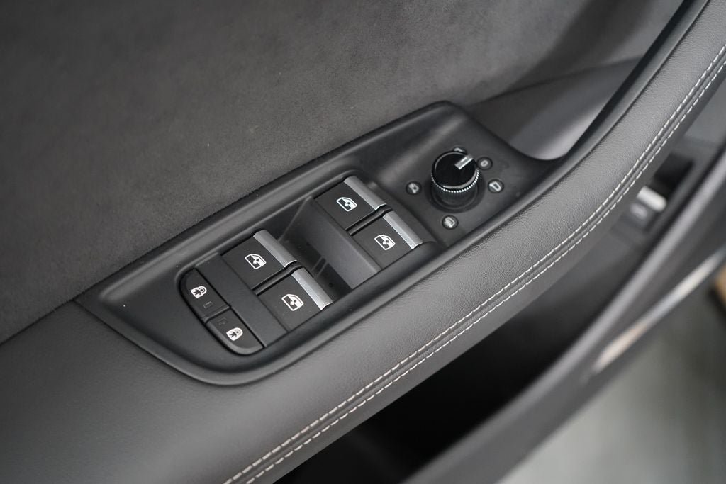 Used 2024 Audi SQ8 Premium Plus w/ Executive Package AWD/4WD image 18