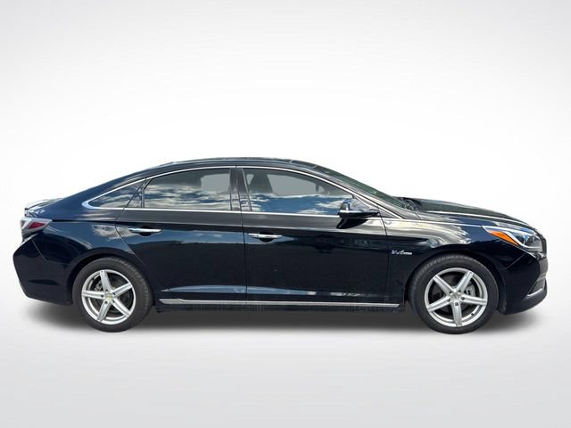 Used 2017 Hyundai Sonata Limited w/ Ultimate Package 02 FWD image 6