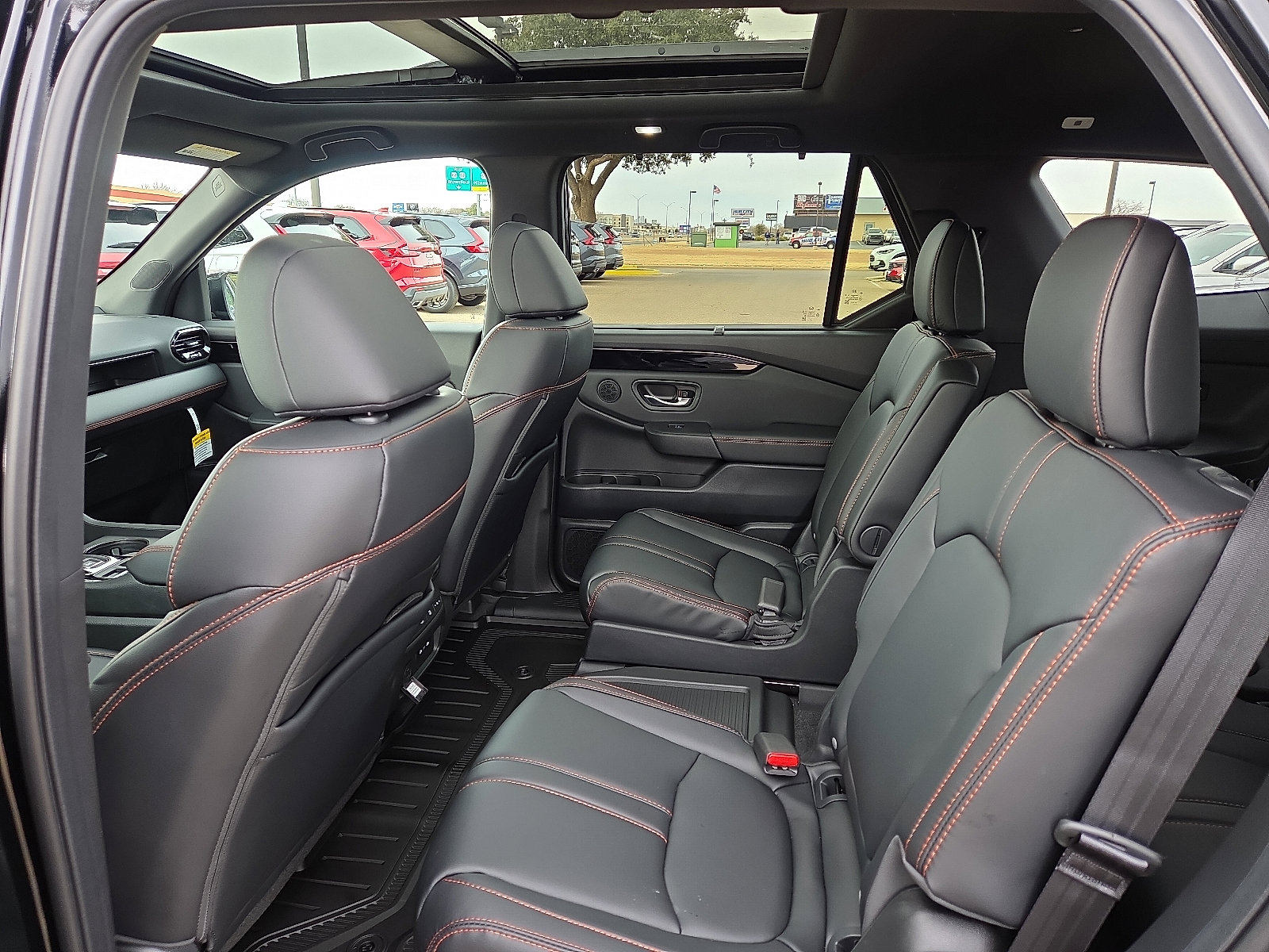 New 2025 Honda Pilot TrailSport image 8