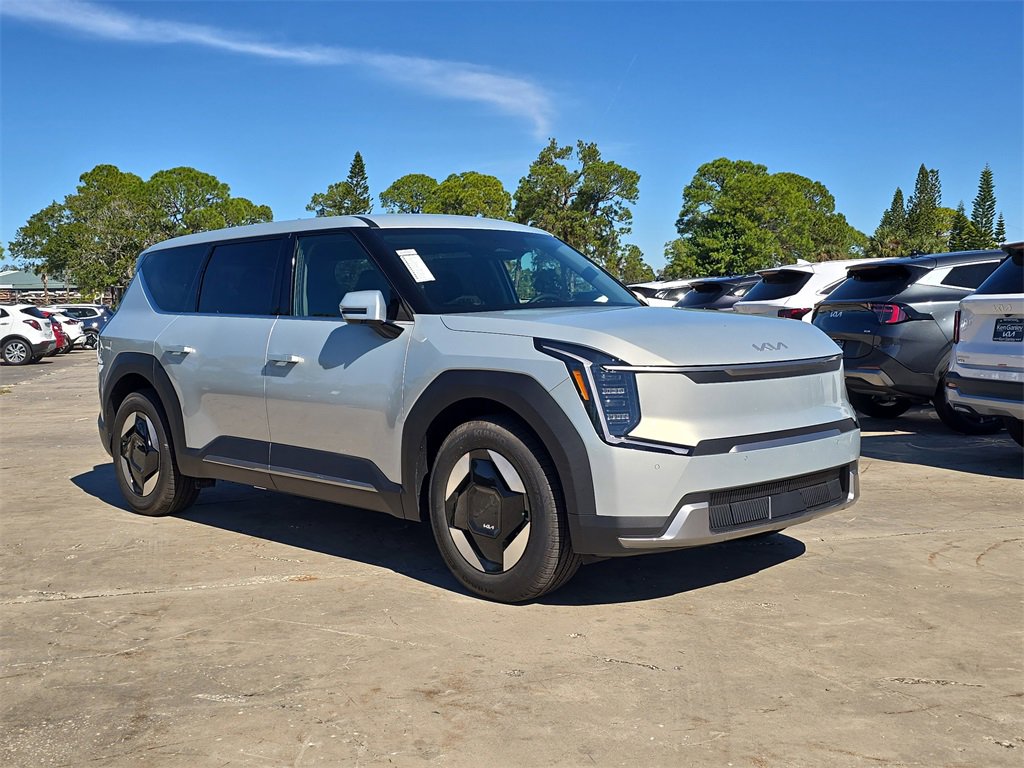 New 2026 Kia EV9 Light image 2