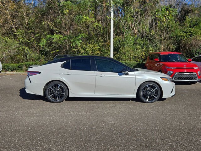 Used 2020 Toyota Camry XSE image 2