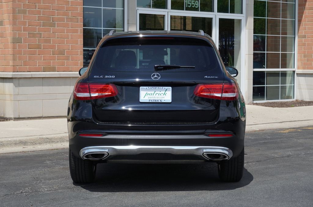 Used 2018 Mercedes-Benz GLC 300 4MATIC image 4