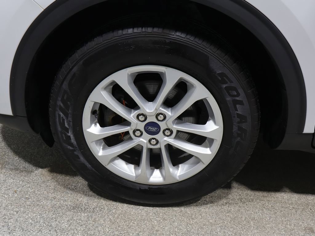 Used 2020 Ford Escape SE image 8